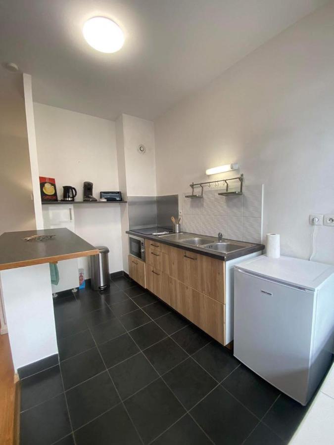 Le Carnot Appartement Avec 2 Chambres Separes Et Parking Privatif Et Securise Arras Exterior foto